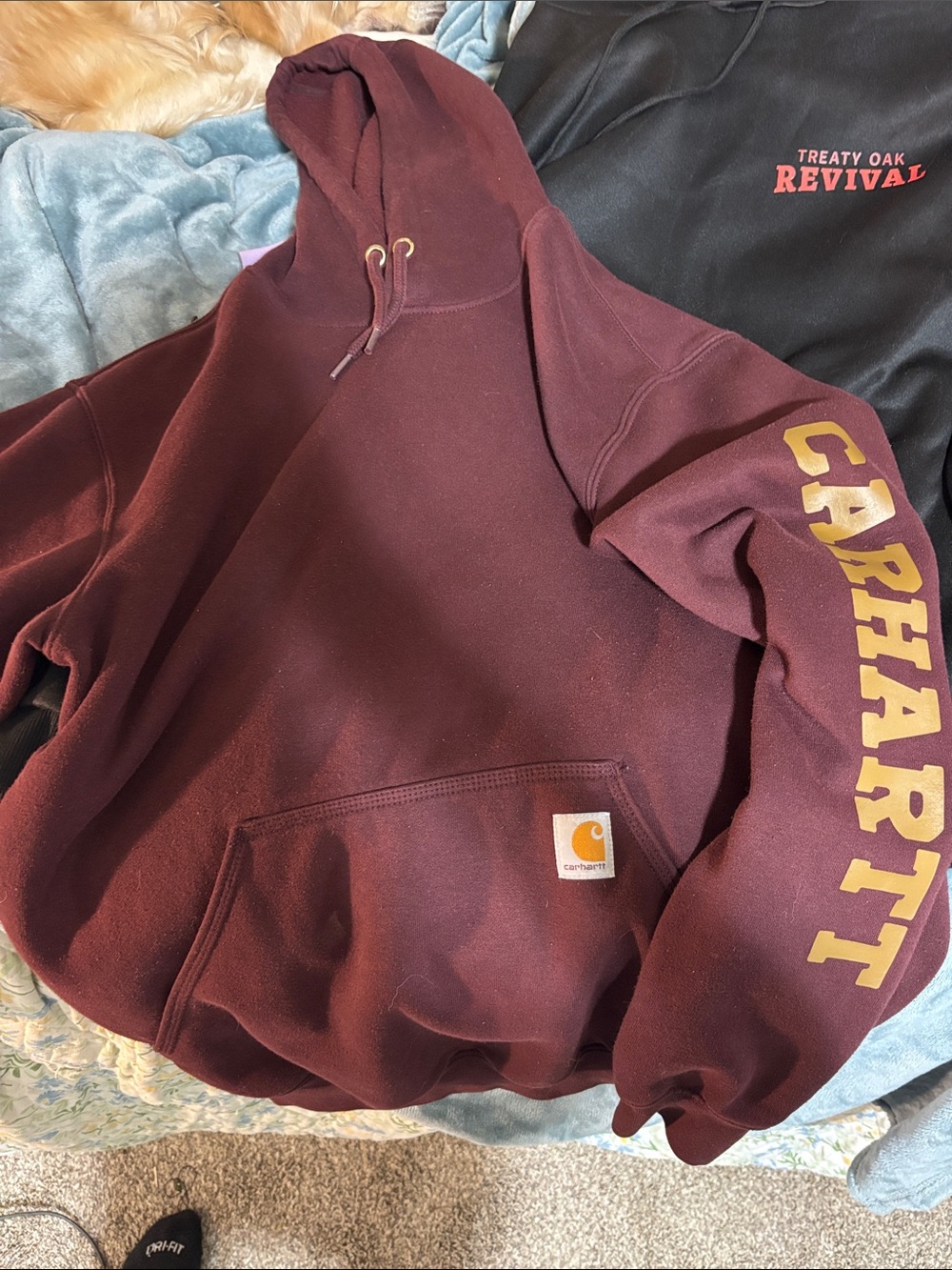 Carhartt Men’s Maroon Logo Hoodie - Heavyweight Workwear Sweatshirt